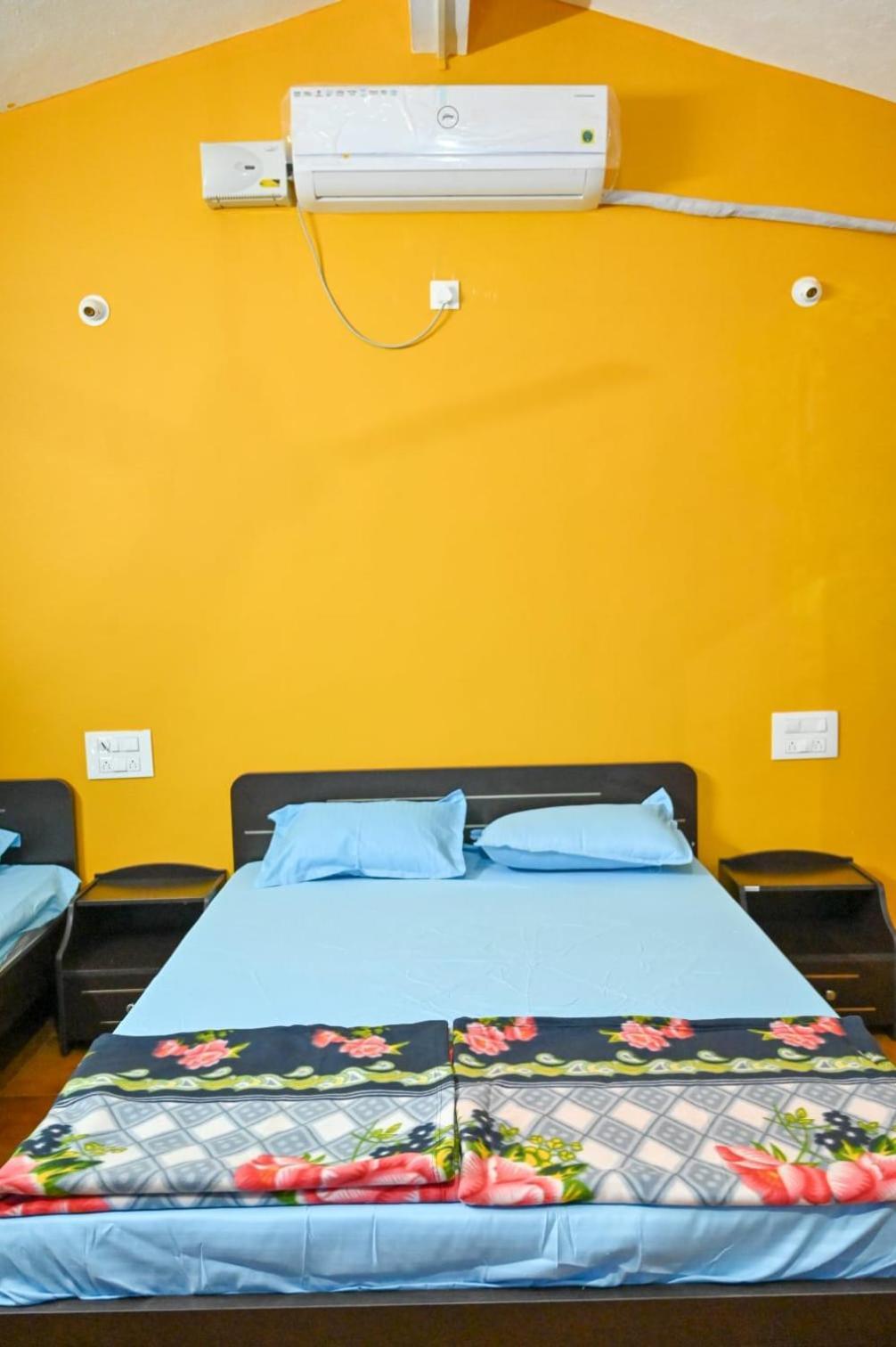Hotel The Shadaxari Nilaya à Gokarna  Extérieur photo