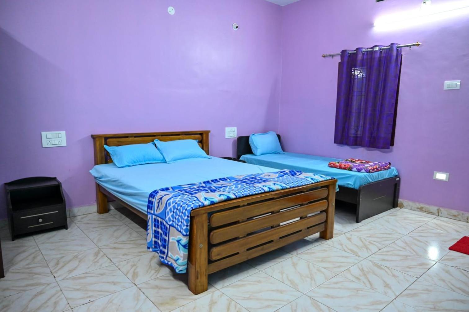 Hotel The Shadaxari Nilaya à Gokarna  Extérieur photo